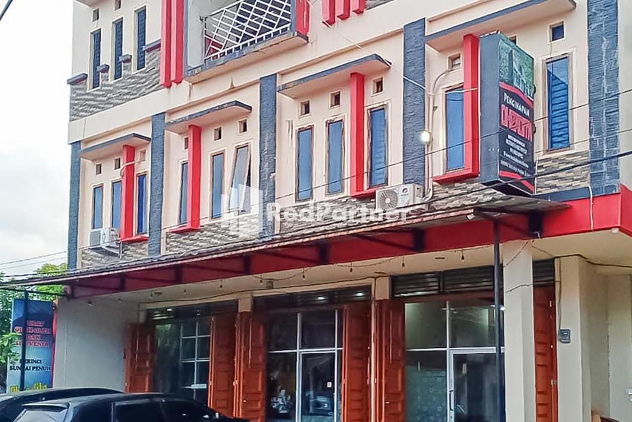 Hotel Dheadita Syariah Sungai Penuh Mitra Reddoorz Sungaipenuh Exterior photo